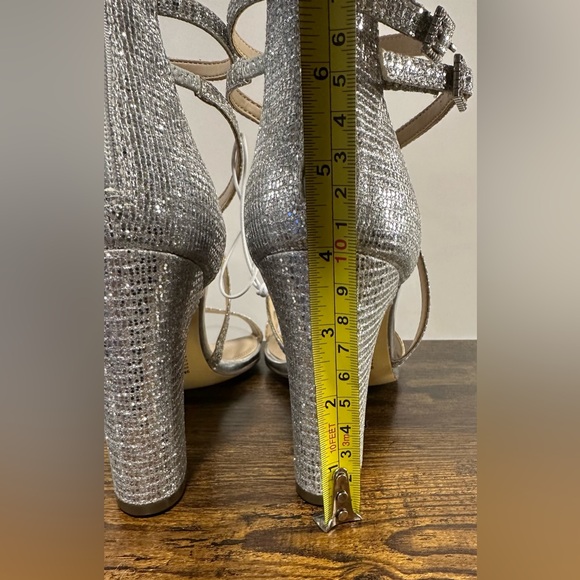 I. Miller Women’s Sherwin Silver Heeled Sandals NWT Size 9 - Picture 4 of 10